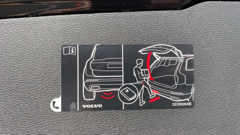 Volvo V60 2.0 B4P Plus Dark 5dr Auto [7 speed] Petrol Estate